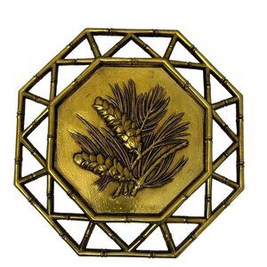 Vintage Syroco Wall Decor Holiday Pinecones with Bamboo Design Border Octagon 9.